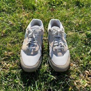 Nike Air Max 1 Essential
Light Bone/Psychic Blue size 13